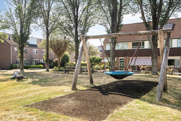 Azalea53904LTVeenendaal-01 (2).jpg